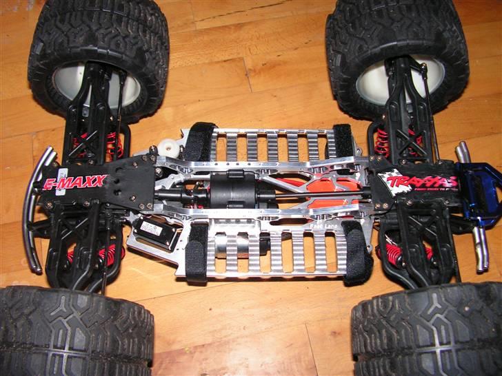 Off-Roader Traxxas E-maxx  billede 2