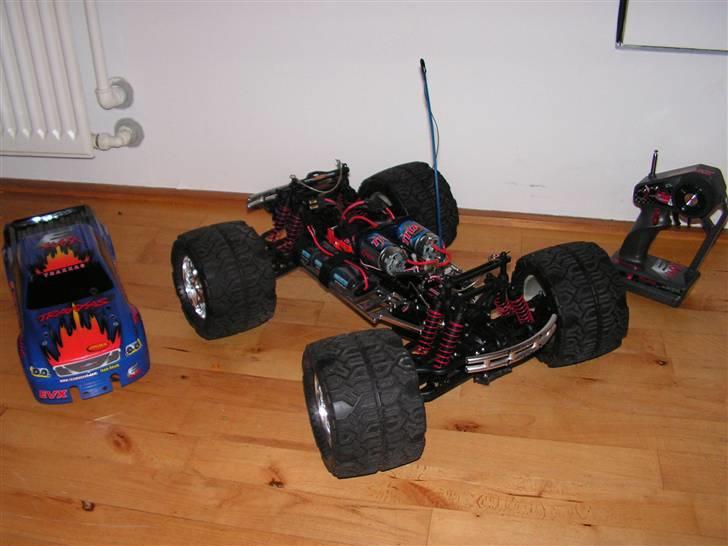 Off-Roader Traxxas E-maxx  billede 3