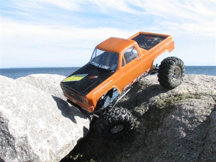 Off-Roader Axial ax10 - Første rigtige Rock crawler tur. super fedt. billede 1