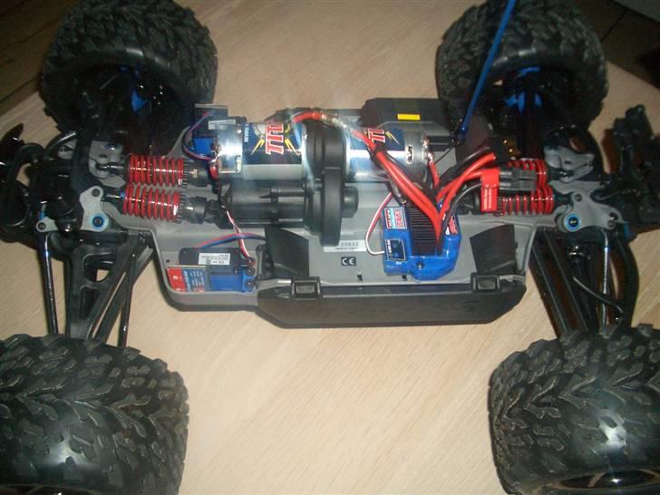 Bil E-Revo billede 5