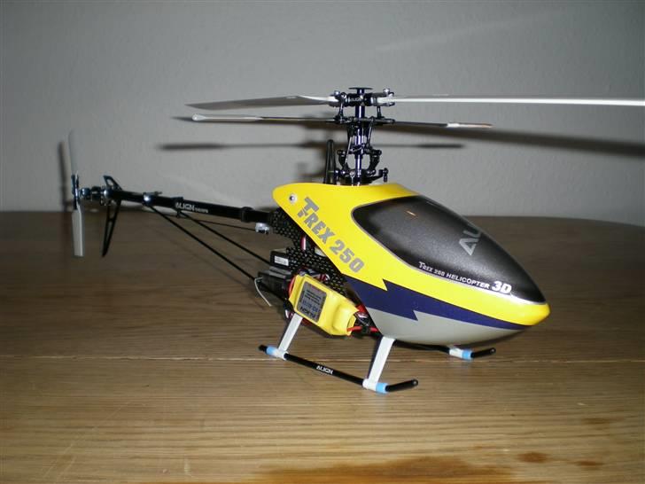 Helikopter T-rex 250 billede 1
