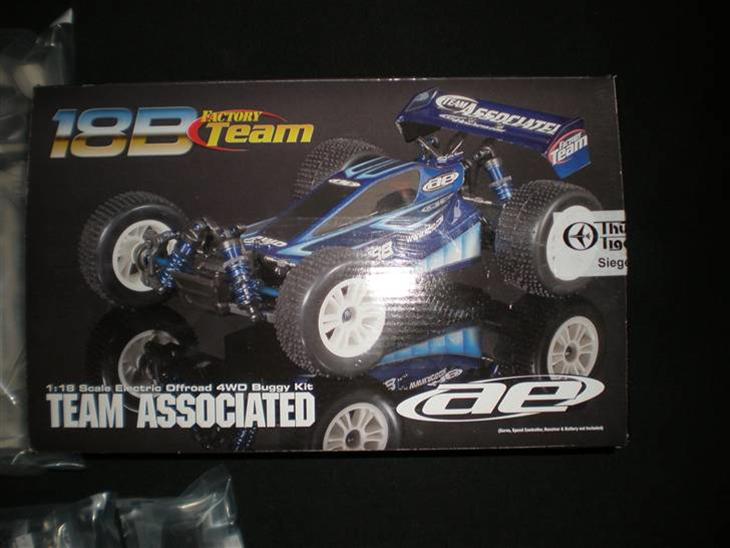 Buggy Team associated RC18B FT billede 1
