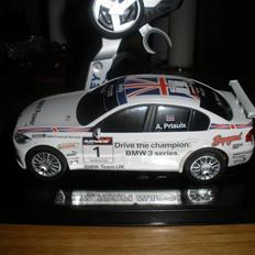 Bil  BMW 320si WTCC RACE TIN