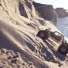 Off-Roader Kyosho Rock Force.