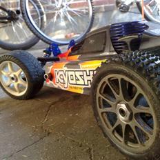 Buggy kyosho inferno mp 7.5