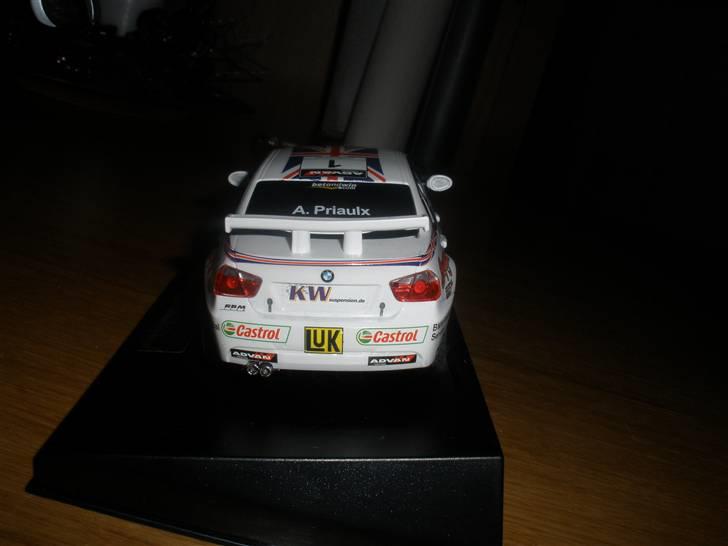 Bil  BMW 320si WTCC RACE TIN billede 3