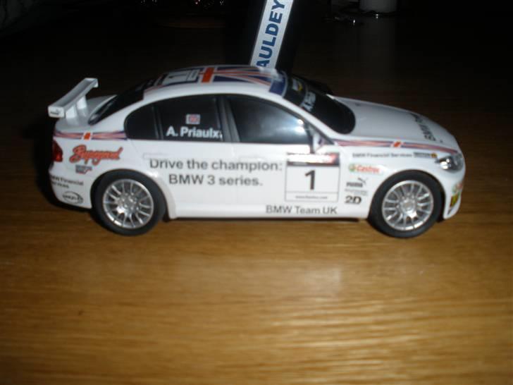 Bil  BMW 320si WTCC RACE TIN billede 7