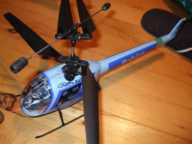 Helikopter Robins 22 E-sky - Oppe fra billede 11