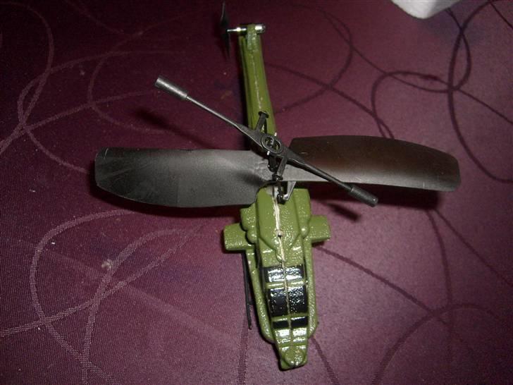 Helikopter AH.64-apache ``crashed`` billede 6