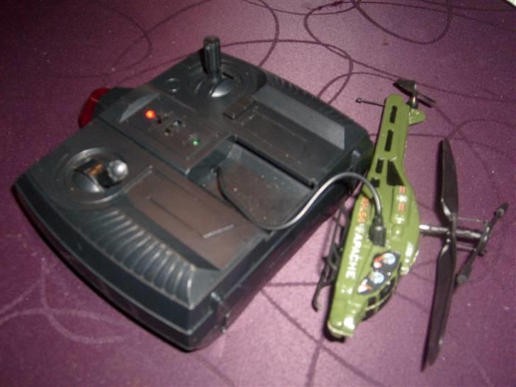 Helikopter AH.64-apache ``crashed`` billede 8