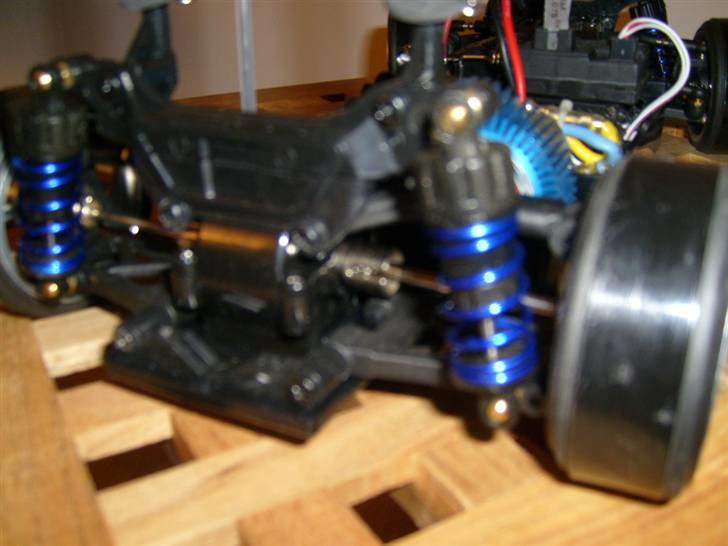 Bil Brushless HBX CoolFire  - Individuel oliestøddæmpere billede 7