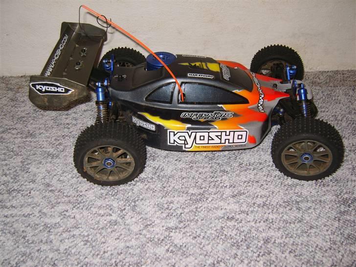 Buggy kyosho inferno (solgt)7,5 billede 4