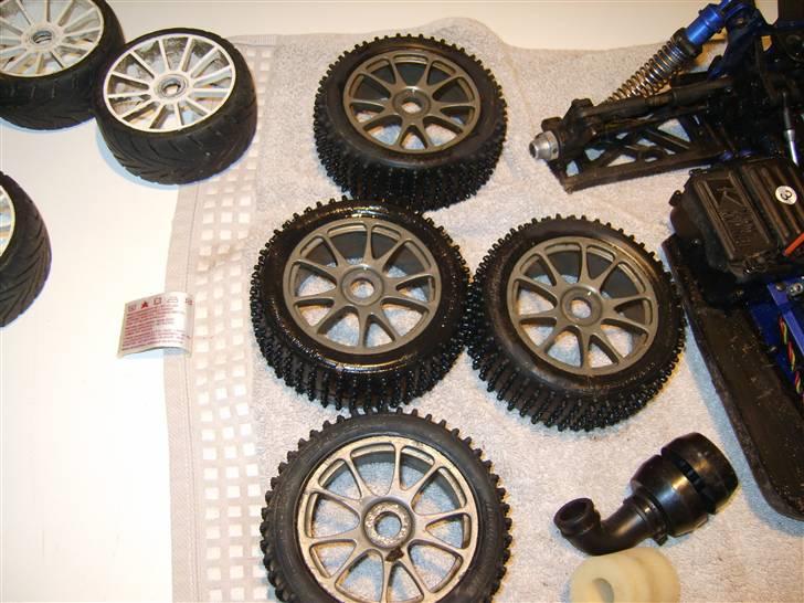 Buggy kyosho inferno (solgt)7,5 billede 8