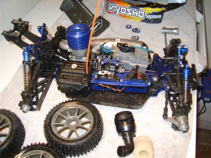 Buggy kyosho inferno (solgt)7,5 billede 9