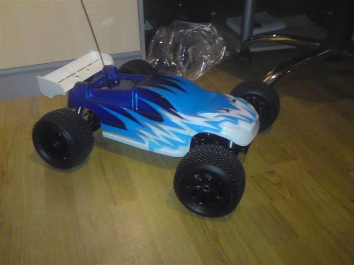 Off-Roader Nanda NRT-3 RTR TRUGGY - Før der kom klistermærker på og jeg skar foruden ud. billede 14