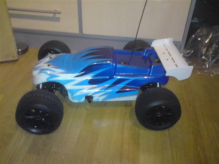 Off-Roader Nanda NRT-3 RTR TRUGGY - Før der kom klistermærker på og jeg skar foruden ud. billede 15