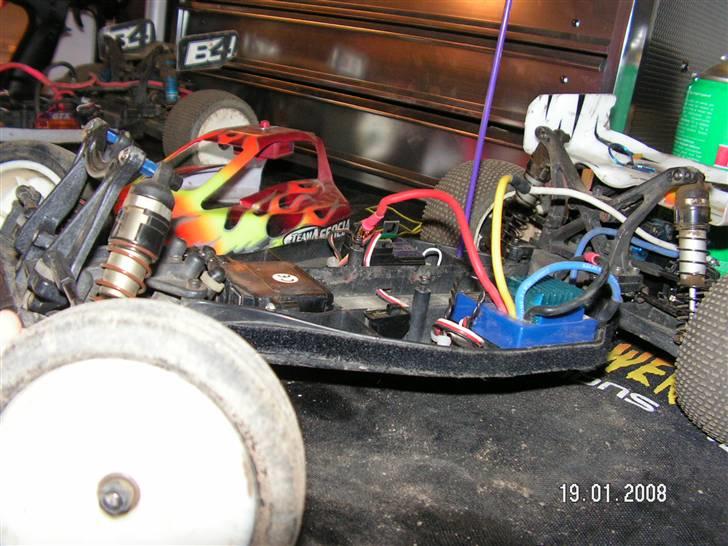 Buggy Assosiated b4 billede 4