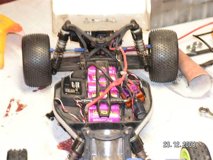 Buggy Assosiated b4 billede 6