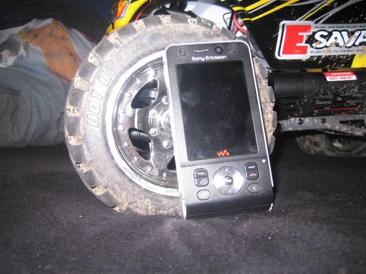 Truck HPI E-savage - Sammenligning billede 13