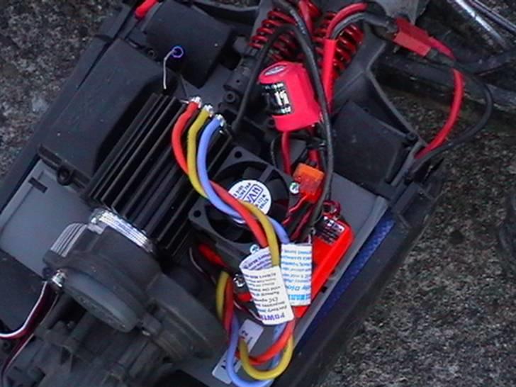 Bil E-Revo Brushless HV6.5  billede 8