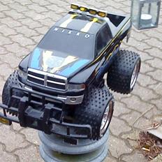 Bil Nikko monster truck