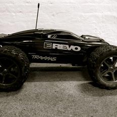 Off-Roader E-Revo MAMBA MONSTER