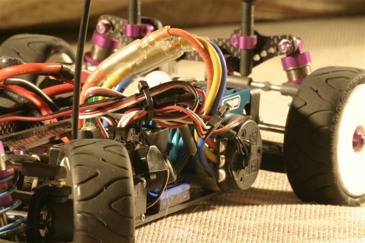 Bil Schumacher Mi3 - set skråt forfra ventre side billede 16