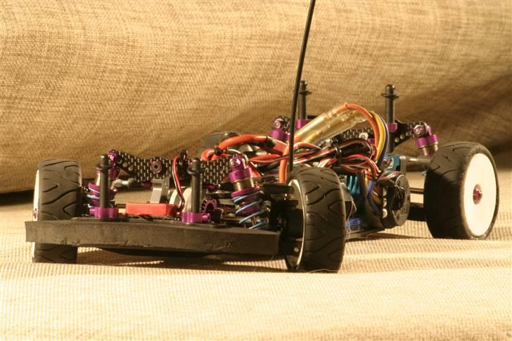 Bil Schumacher Mi3 - uden karos forfra billede 17