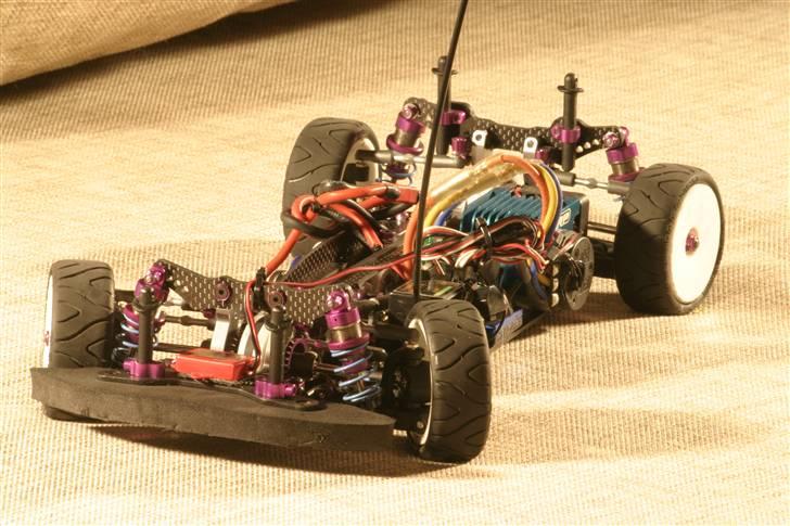 Bil Schumacher Mi3 - uden karos forfra lidt for oven billede 18