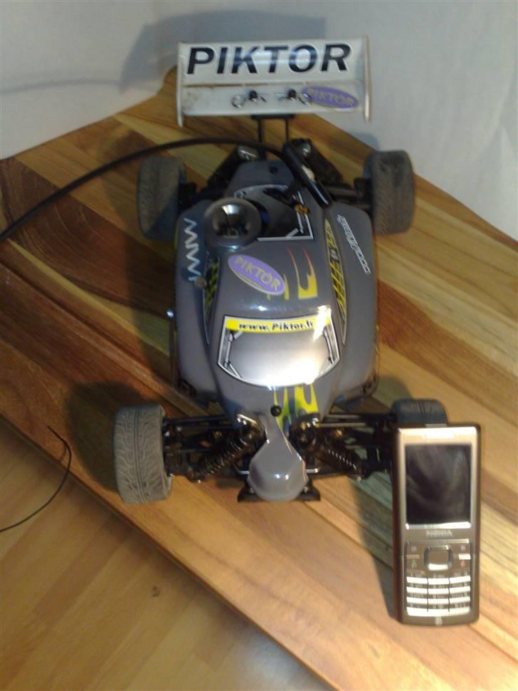 Buggy Piktor billede 1