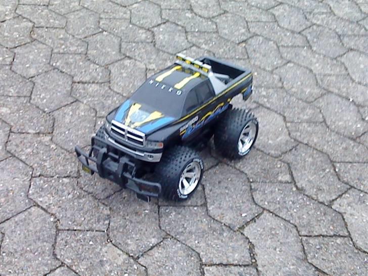 Bil Nikko monster truck billede 1