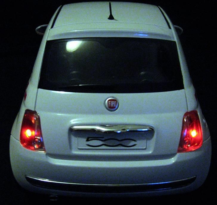 Bil FIAT 500 - Lyset tændes automatisk når bilen kører... billede 10