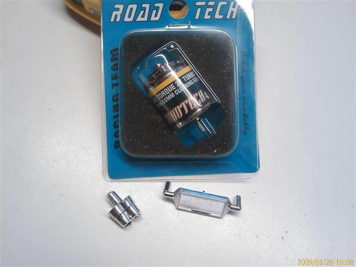 Bil V-MAX Driftcar  - så kom de nye dele vildere motor og intercooler og udstødning. små fine detalier. billede 2