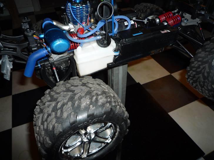 Bil Traxxas Revo 3.3  billede 5