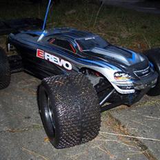Off-Roader traxxas E-Revo (solgt)