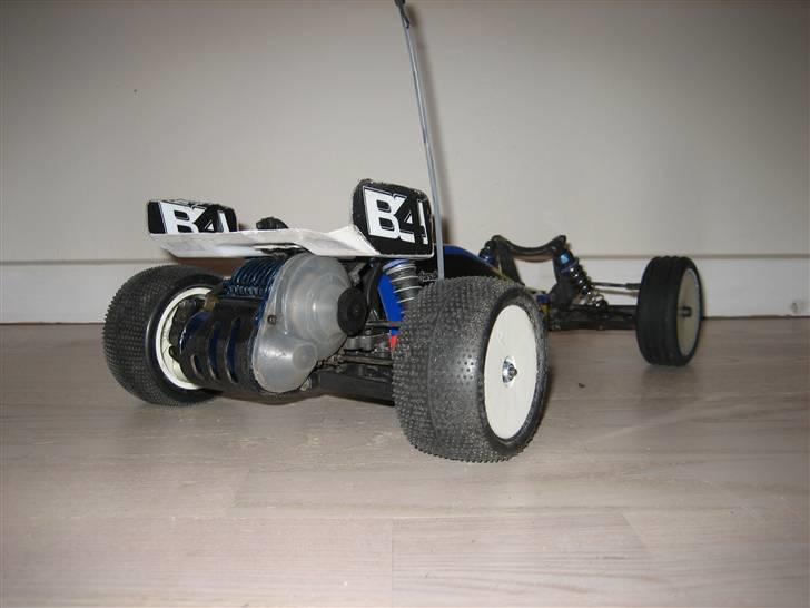 Buggy B4 Brushless  billede 6