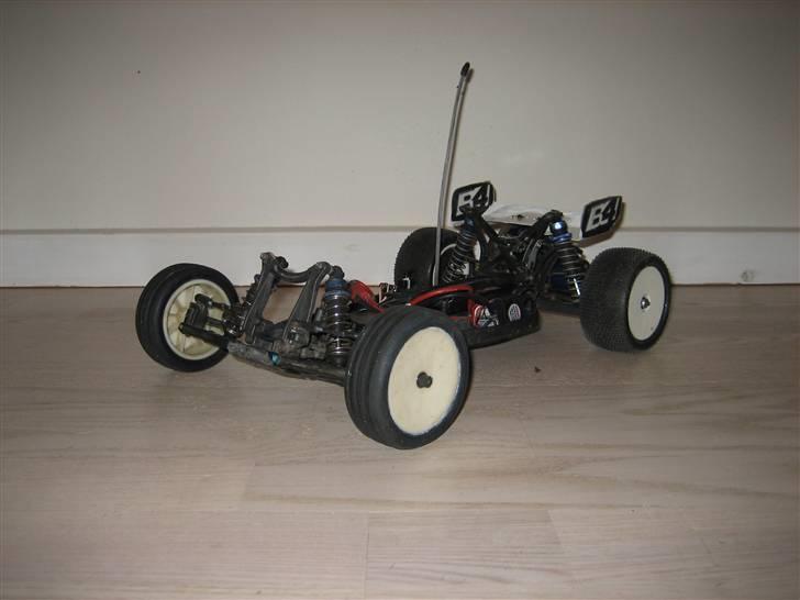 Buggy B4 Brushless  billede 11