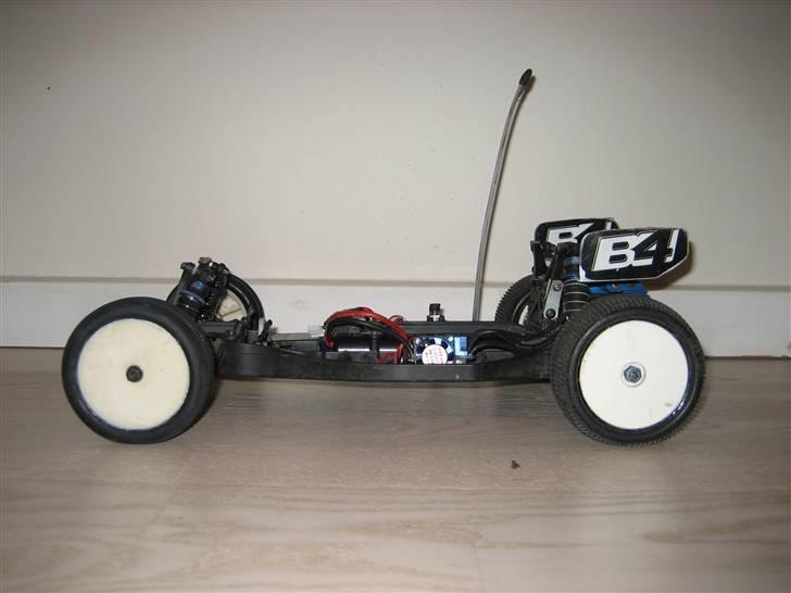 Buggy B4 Brushless  billede 12