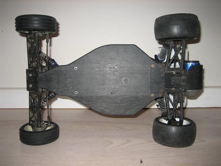 Buggy B4 Brushless  billede 17