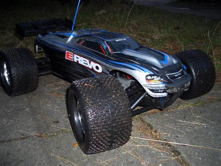 Off-Roader traxxas E-Revo (solgt) billede 1