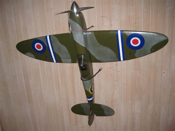 Fly Spitfire 60 billede 6