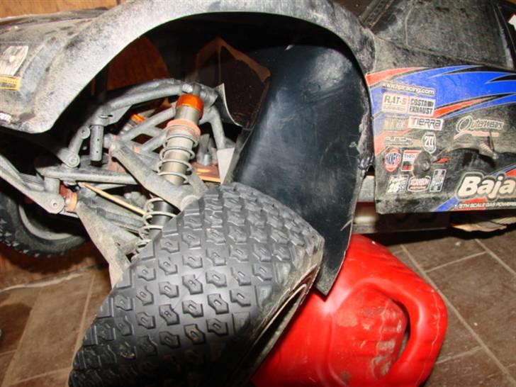 Buggy HPI BAJA 5T - stænk lapper, så man undgår den igen bliver fuld af sne billede 18