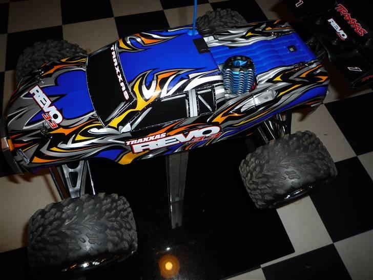 Bil Traxxas Revo 3.3  billede 11