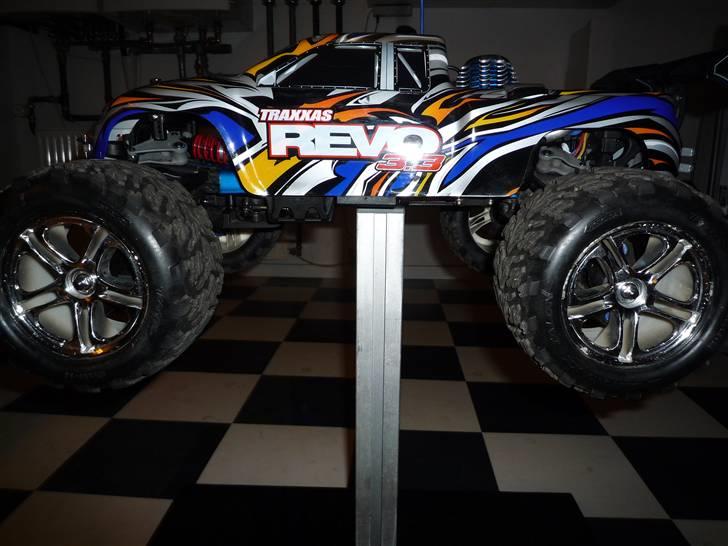 Bil Traxxas Revo 3.3  billede 16