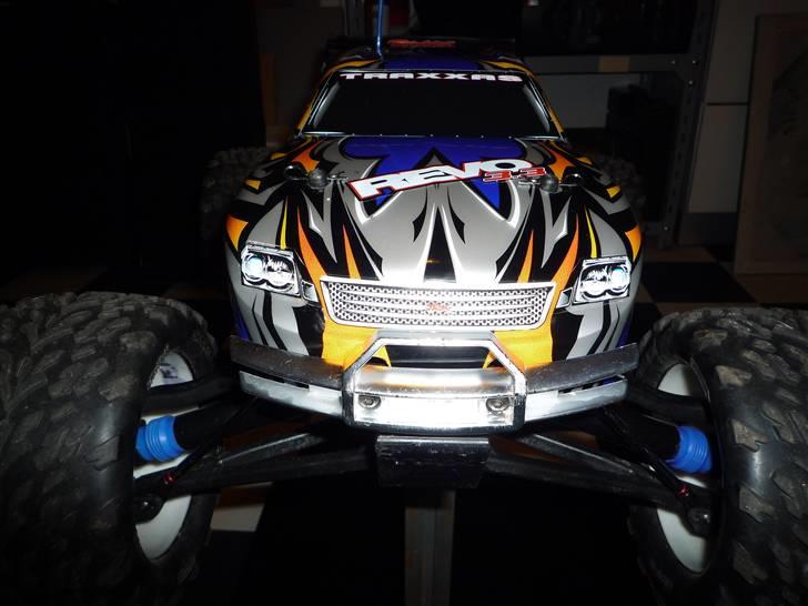 Bil Traxxas Revo 3.3  billede 19