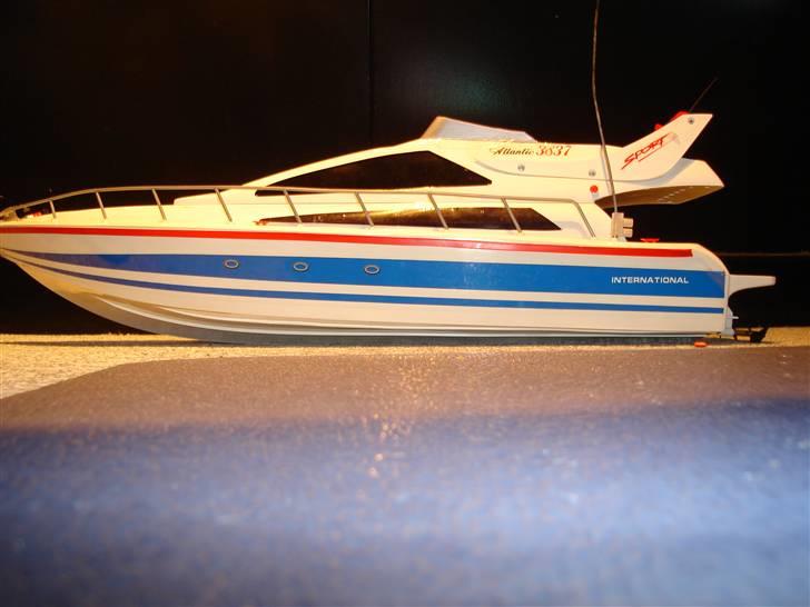 Båd V-500 powerboat billede 6