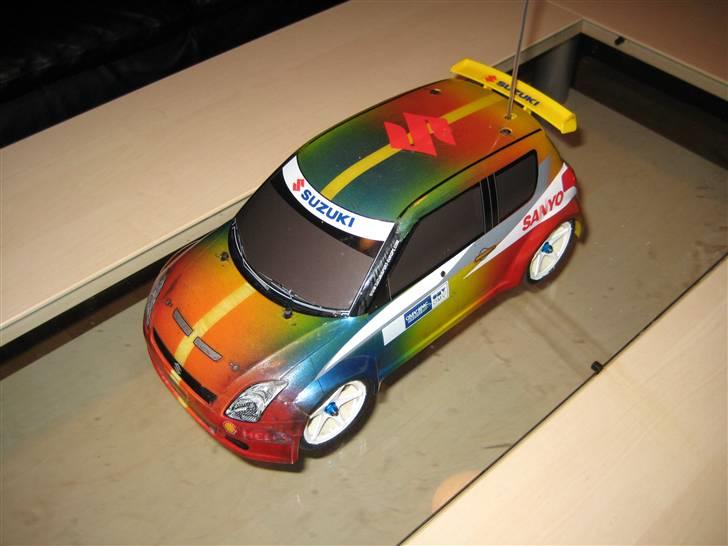Bil           SUZUKI  SWIFT billede 2