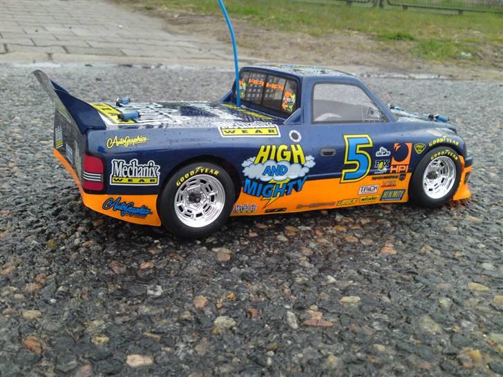 Bil HPI RS4 Pro 3 Dodge Ram 5 - HPI RS4 Pro 3 Nascar Craftsman Truck Series Dodge Ram 3500 High And Mighty 5 billede 7