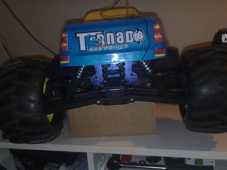 Off-Roader HSP Tornado (byttede) - Det er den del i ser mest af billede 16