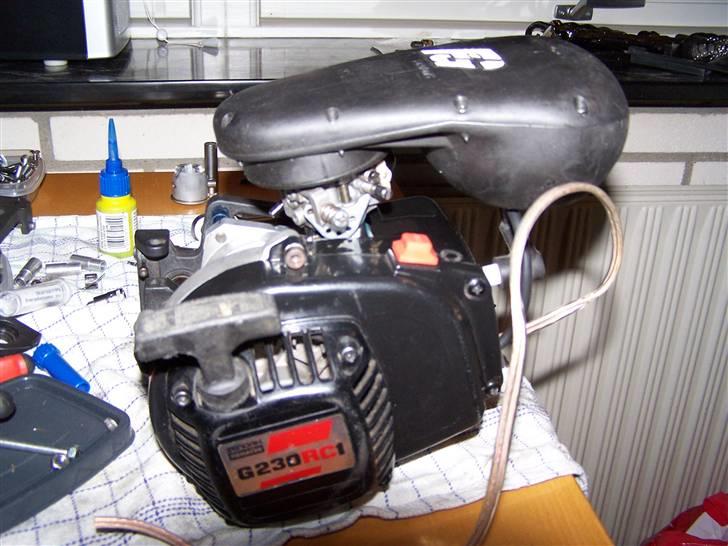 Bil Porsche GT2  - Så er motoren ved at lignede noget :) billede 17